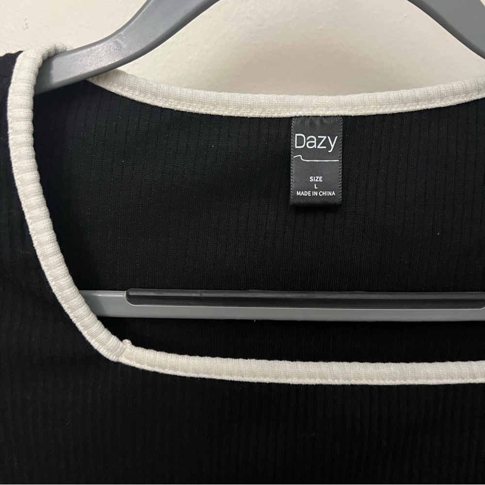 Black Ribbed Women's Top - Picture 3 of 4